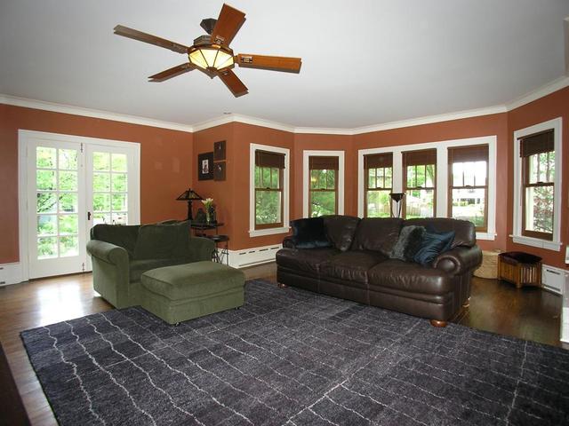 4552 Wolf Road Western Springs, IL 60558 - Photo 5 of 25