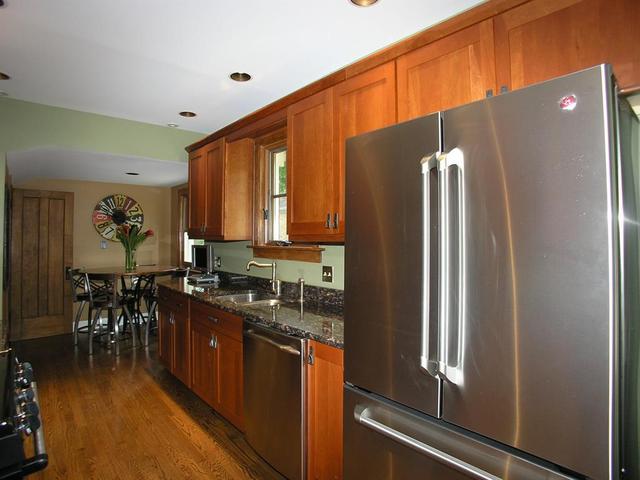 4552 Wolf Road Western Springs, IL 60558 - Photo 8 of 25
