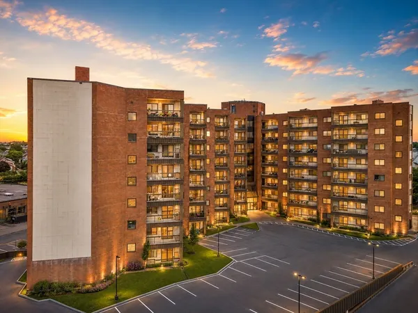 $449,900 | 90 Quincy Shore Drive, Unit 805, Quincy, MA 02171