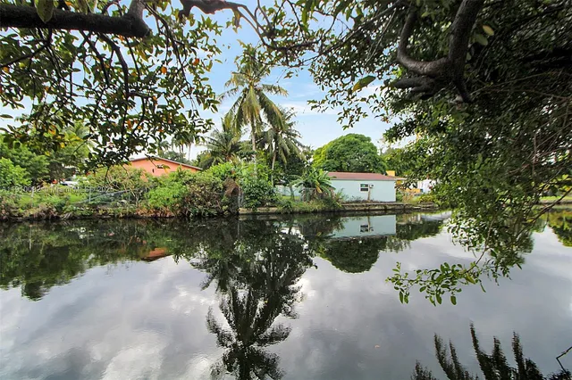 $875,000 | 8550 North Miami Avenue, El Portal, FL 33150