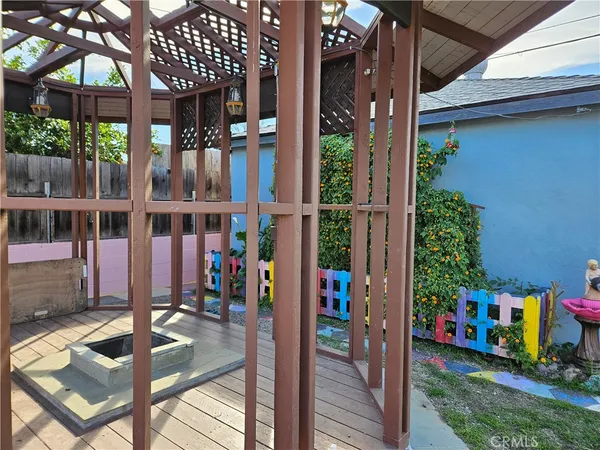 a backyard of a house