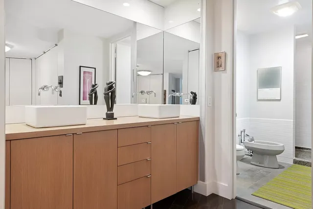 $5,950 | 680 North Lake Shore Drive, Unit 1105, Chicago, IL 60611