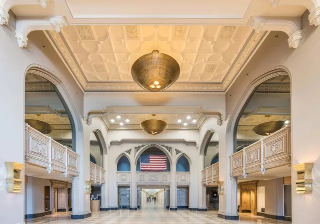 $5,950 | 680 North Lake Shore Drive, Unit 1105, Chicago, IL 60611