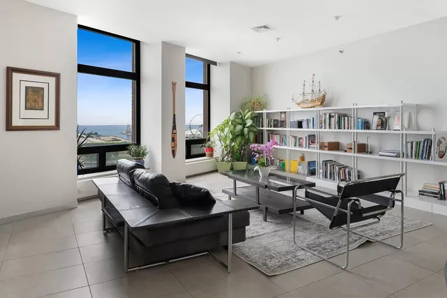 $5,950 | 680 North Lake Shore Drive, Unit 1105, Chicago, IL 60611