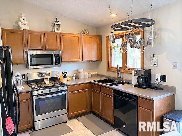 81 McCarthy Drive Springfield, IL 62702 - Photo 13 of 24