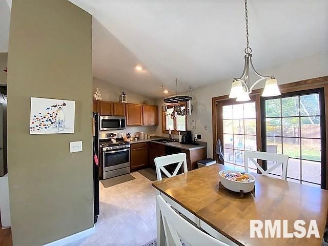 81 McCarthy Drive Springfield, IL 62702 - Photo 14 of 24