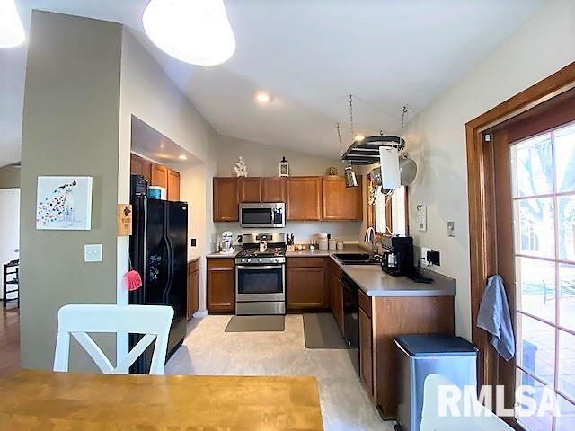 81 McCarthy Drive Springfield, IL 62702 - Photo 10 of 24