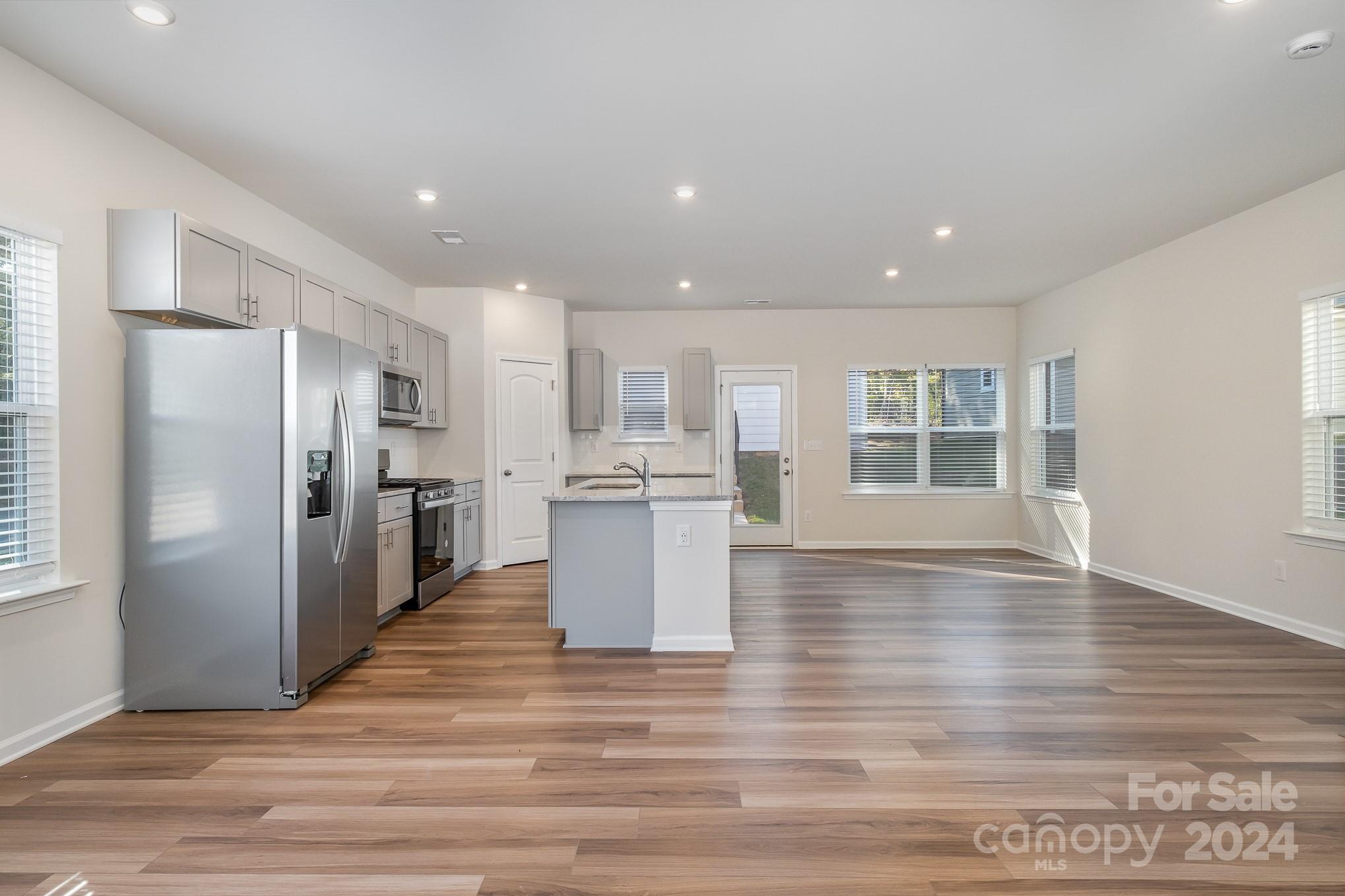 9142 Ramsford Road Charlotte, NC 28227 - Photo 7 of 24