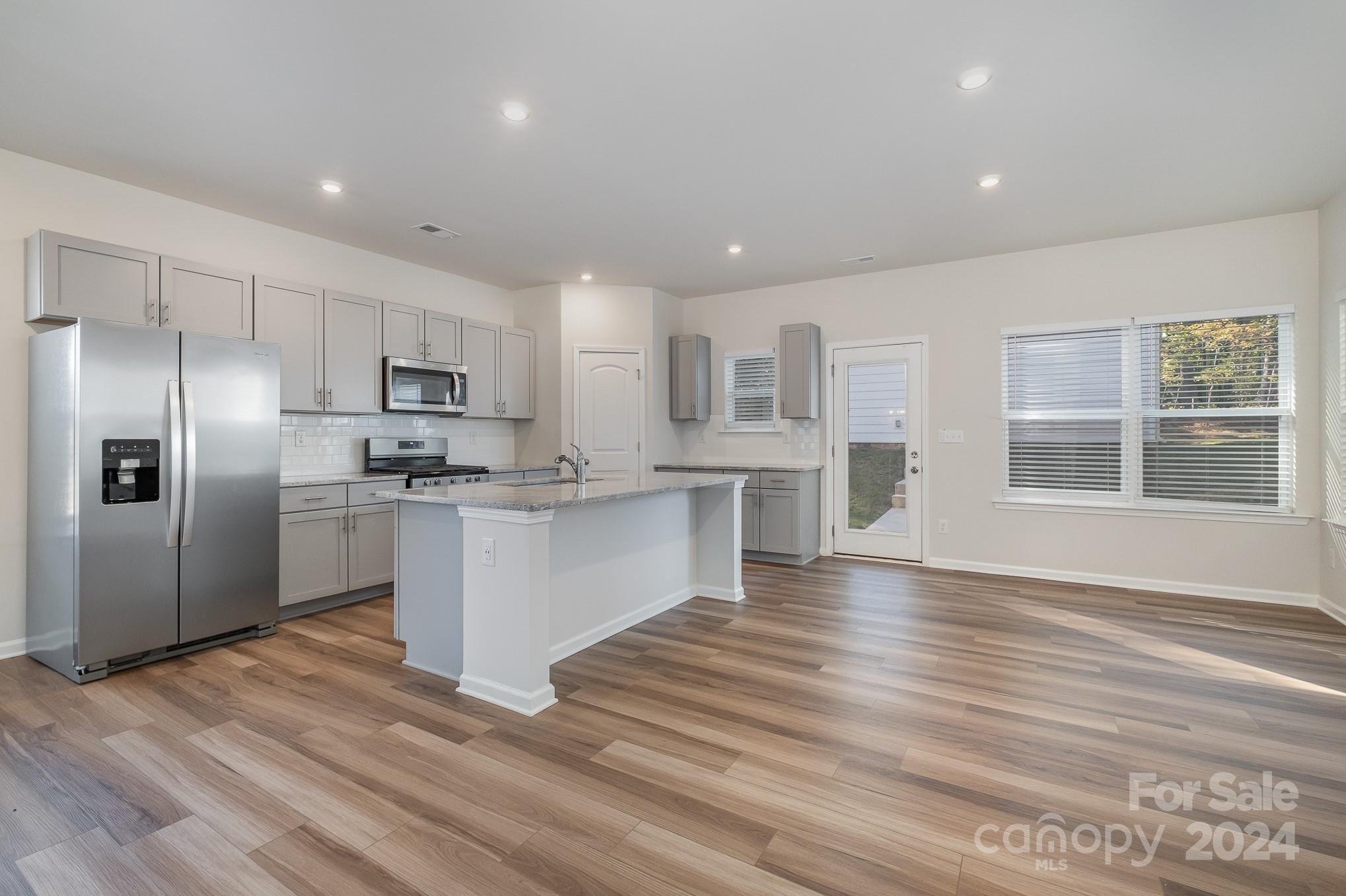 9142 Ramsford Road Charlotte, NC 28227 - Photo 8 of 24