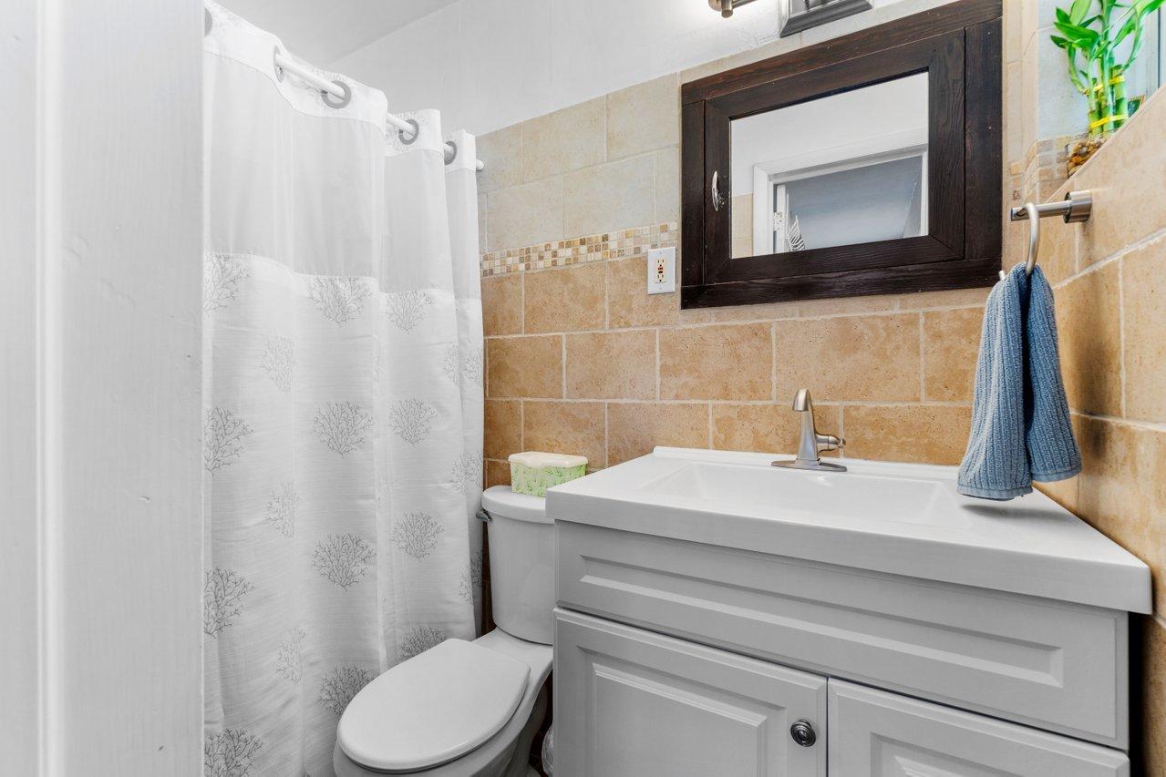 381 Northeast 23rd Way Boca Raton, FL 33431 - Photo 14 of 27 Master Bath