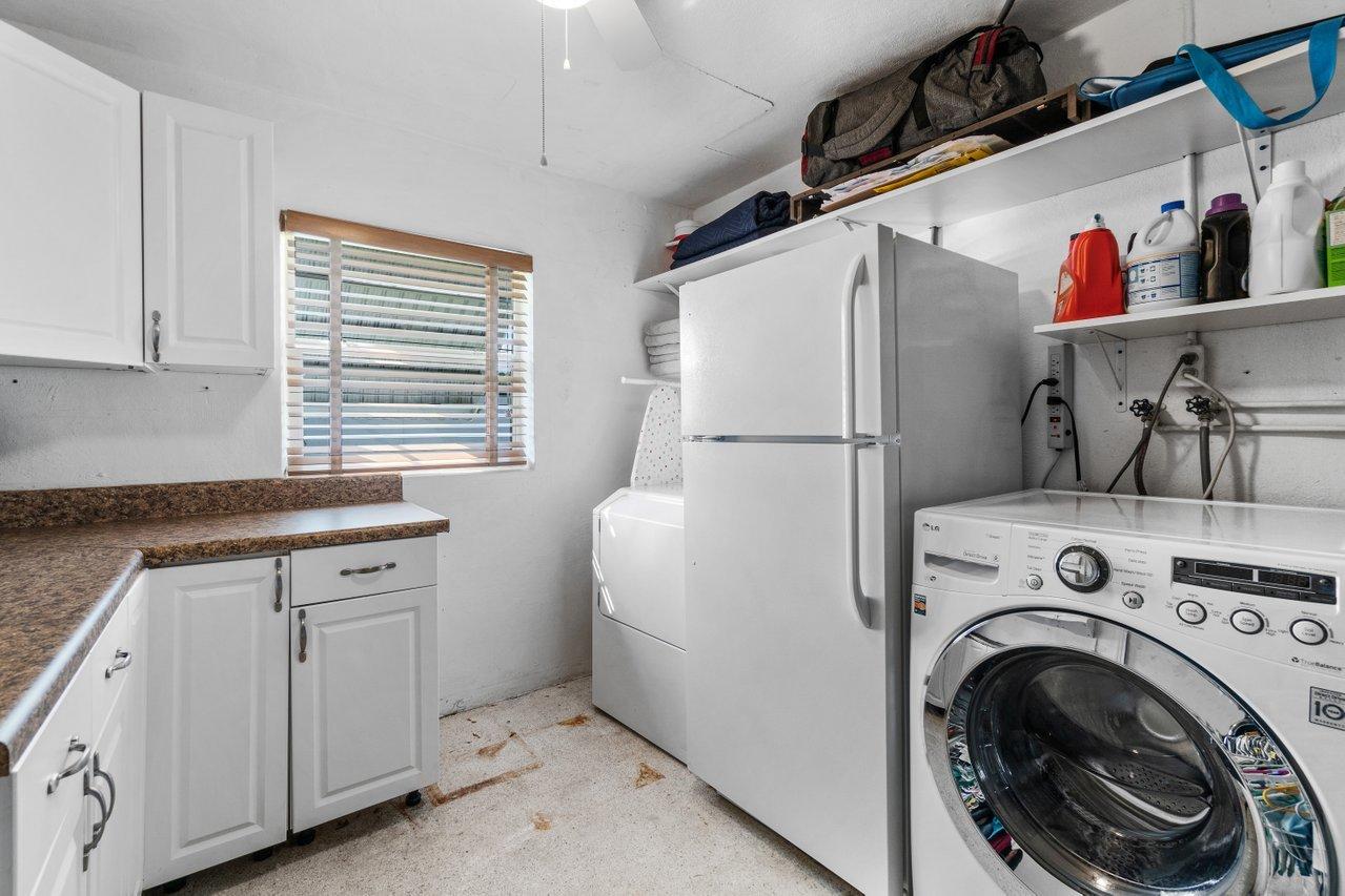 381 Northeast 23rd Way Boca Raton, FL 33431 - Photo 17 of 27 Laundry Area