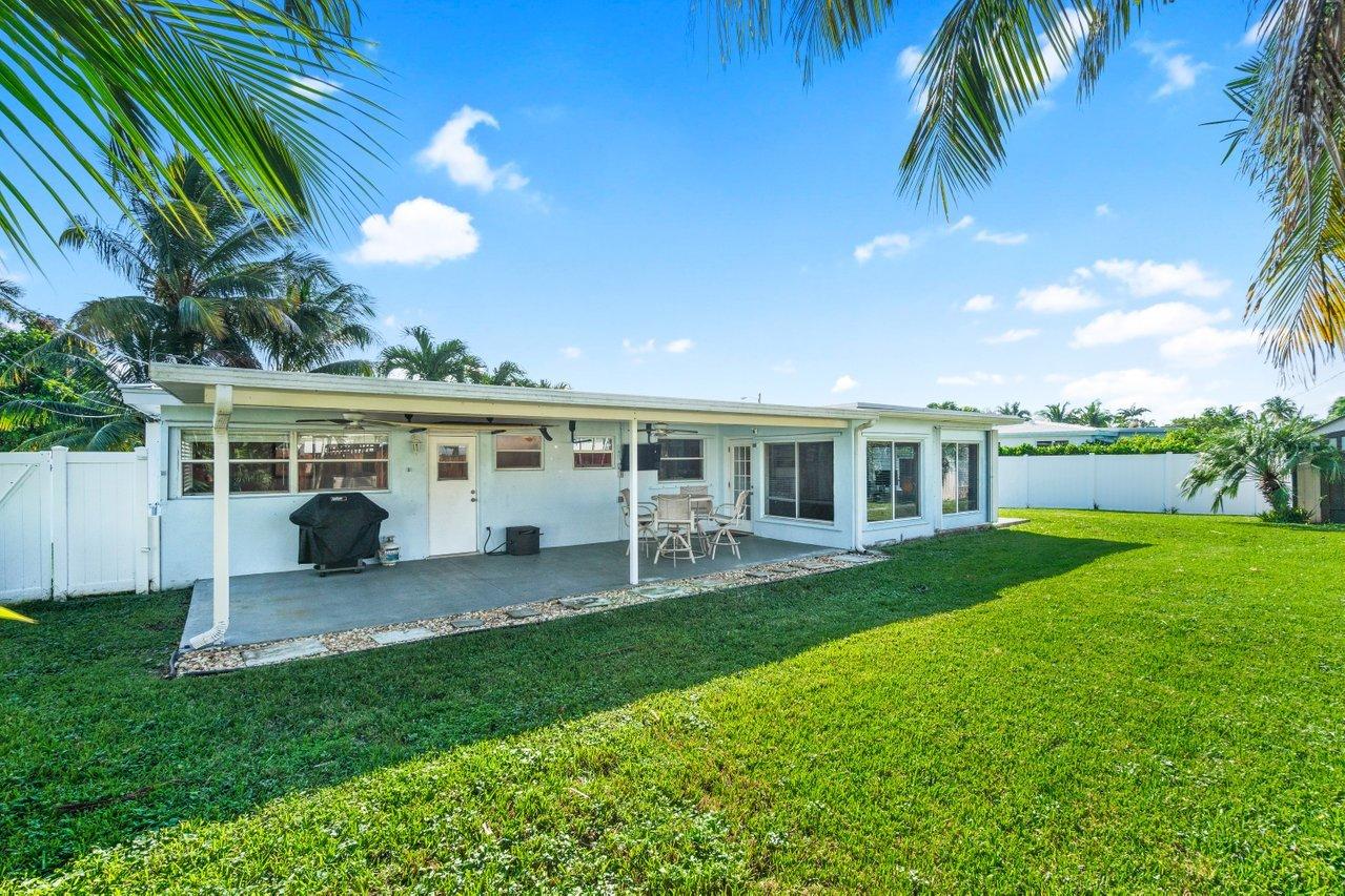 381 Northeast 23rd Way Boca Raton, FL 33431 - Photo 20 of 27 381 NE 23rd Way