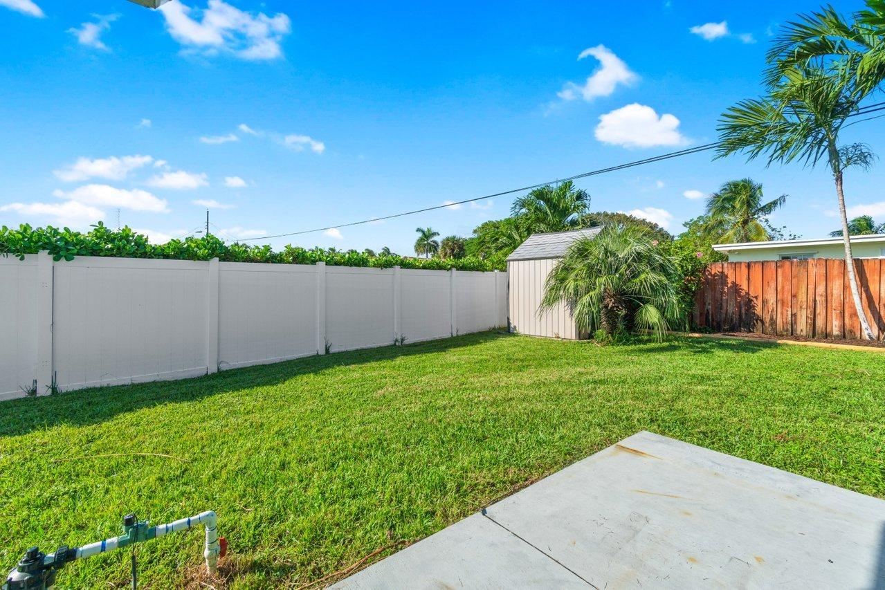 381 Northeast 23rd Way Boca Raton, FL 33431 - Photo 22 of 27 381 NE 23rd Way