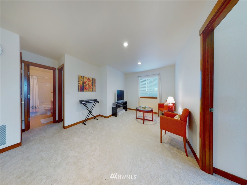 4002 216th Place Southeast Bothell, WA 98021 - Photo 14 of 28 a living room with furniture