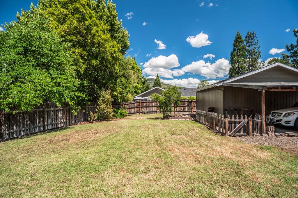 2235 Springbrook Road Medford, OR 97504 - Photo 11 of 31 Additional Photo