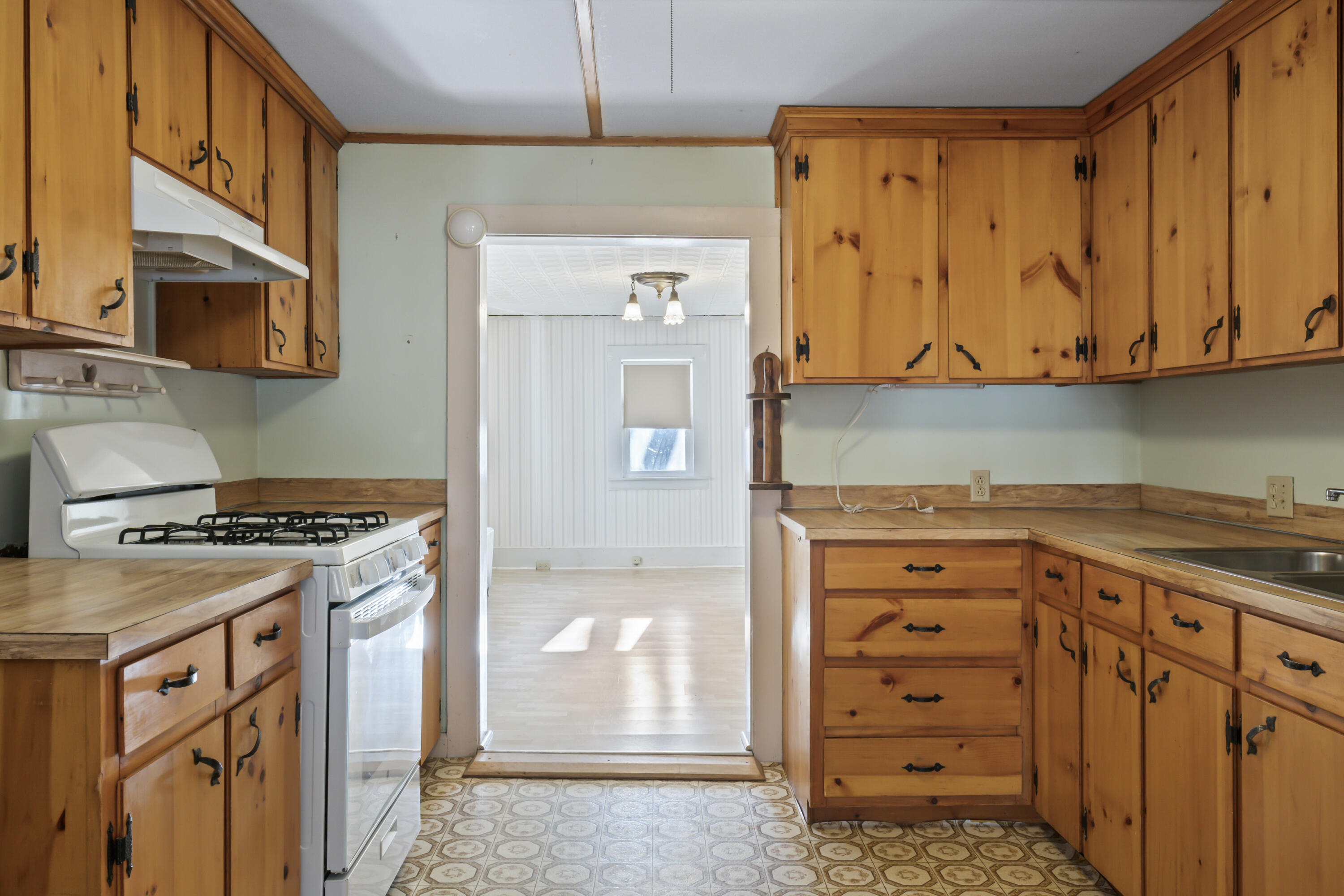 8 River Street Berwick, ME 03901 - Photo 6 of 42 8 River St_124