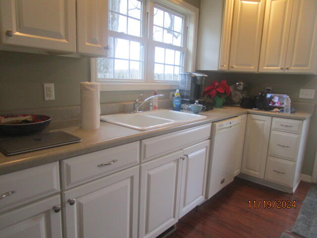 1698 Anderson Road Cassopolis, MI 49031 - Photo 6 of 19 068