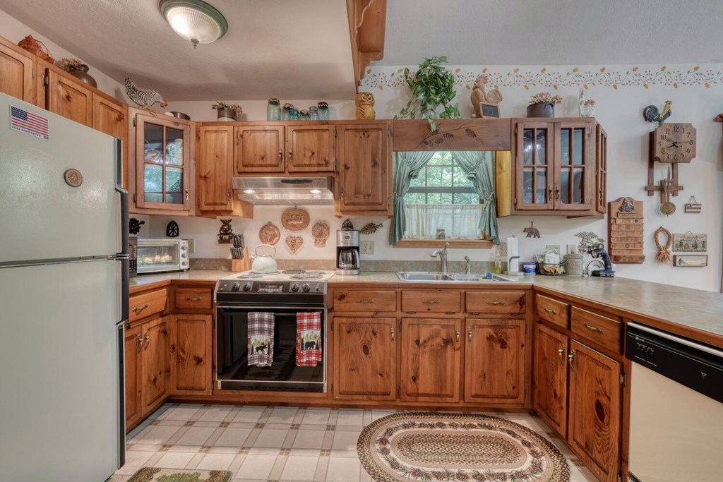 1203 Spring Cove Road Blairsville, GA 30512 - Photo 22 of 52 Gallery Image 22