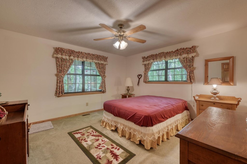 1203 Spring Cove Road Blairsville, GA 30512 - Photo 25 of 52 Gallery Image 25