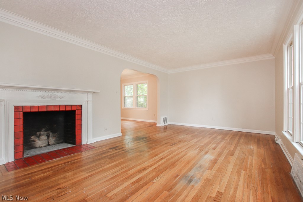 3390 Henderson Road Cleveland, OH 44112 - Photo 4 of 35