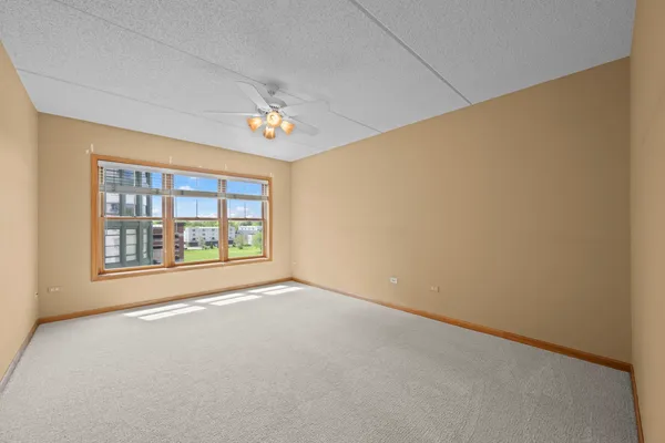 $425,000 | 200 West Campbell Street, Unit 502, Arlington Heights, IL 60005
