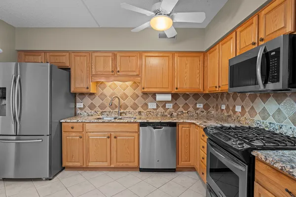 $425,000 | 200 West Campbell Street, Unit 502, Arlington Heights, IL 60005