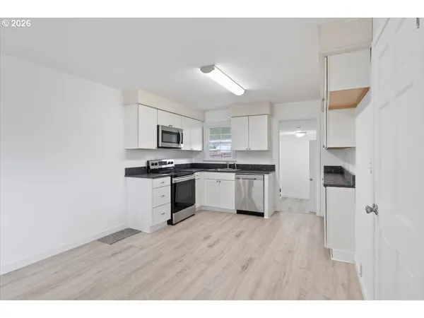 $339,000 | 704 Southwest 16th Avenue, Albany, OR 97321