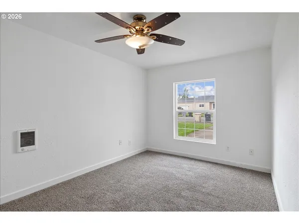 $339,000 | 704 Southwest 16th Avenue, Albany, OR 97321