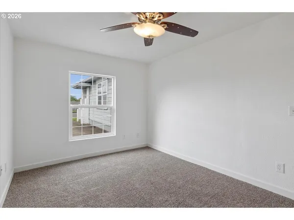 $339,000 | 704 Southwest 16th Avenue, Albany, OR 97321