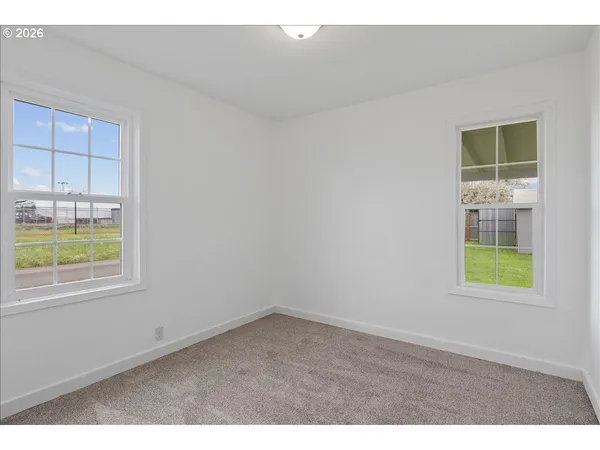 $339,000 | 704 Southwest 16th Avenue, Albany, OR 97321