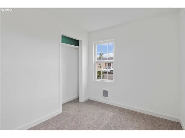 $339,000 | 704 Southwest 16th Avenue, Albany, OR 97321