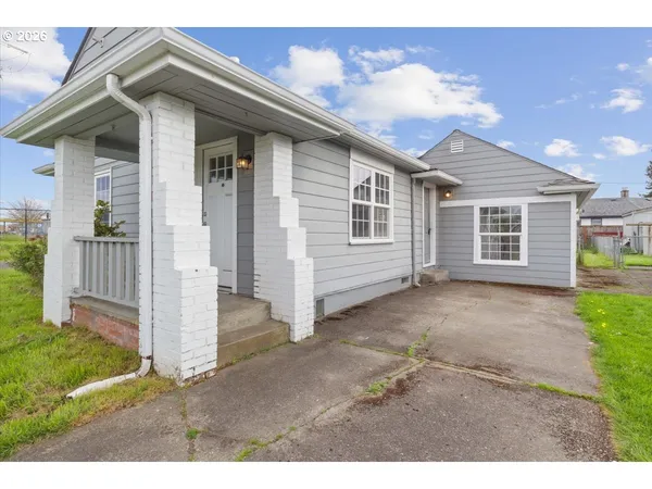 $339,000 | 704 Southwest 16th Avenue, Albany, OR 97321