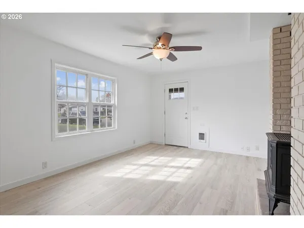 $339,000 | 704 Southwest 16th Avenue, Albany, OR 97321
