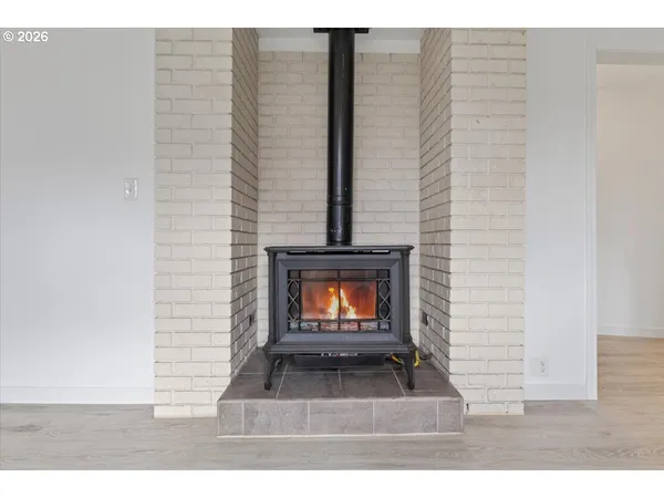 $339,000 | 704 Southwest 16th Avenue, Albany, OR 97321