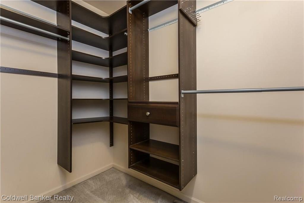 41863 Mitchell Road, Unit 17 Novi, MI 48377 - Photo 19 of 39