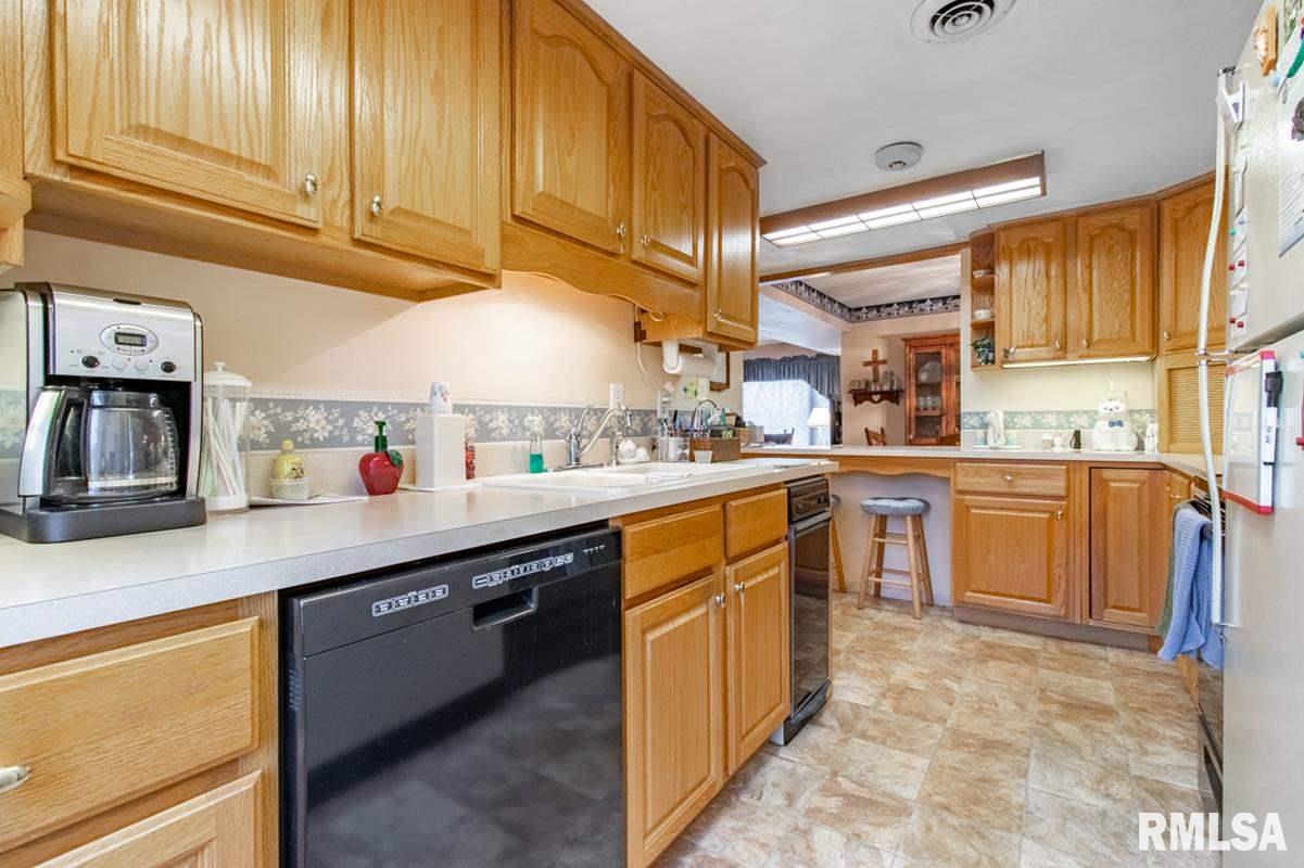 6558 North Allen Road Peoria, IL 61614 - Photo 5 of 24