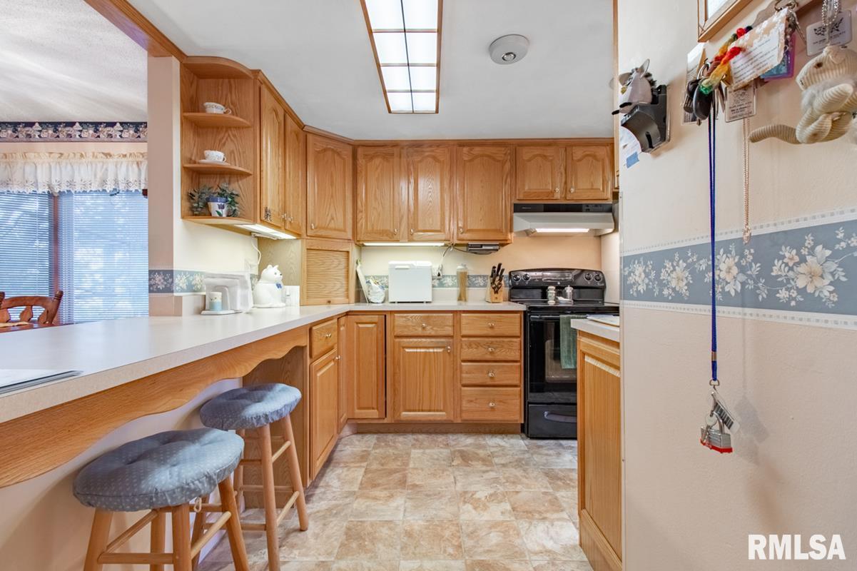 6558 North Allen Road Peoria, IL 61614 - Photo 6 of 24
