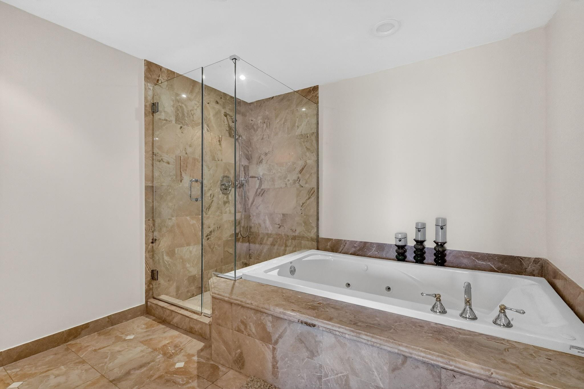 9595 Collins Avenue, Unit N8F Surfside, FL 33154 - Photo 32 of 48 Photo 31