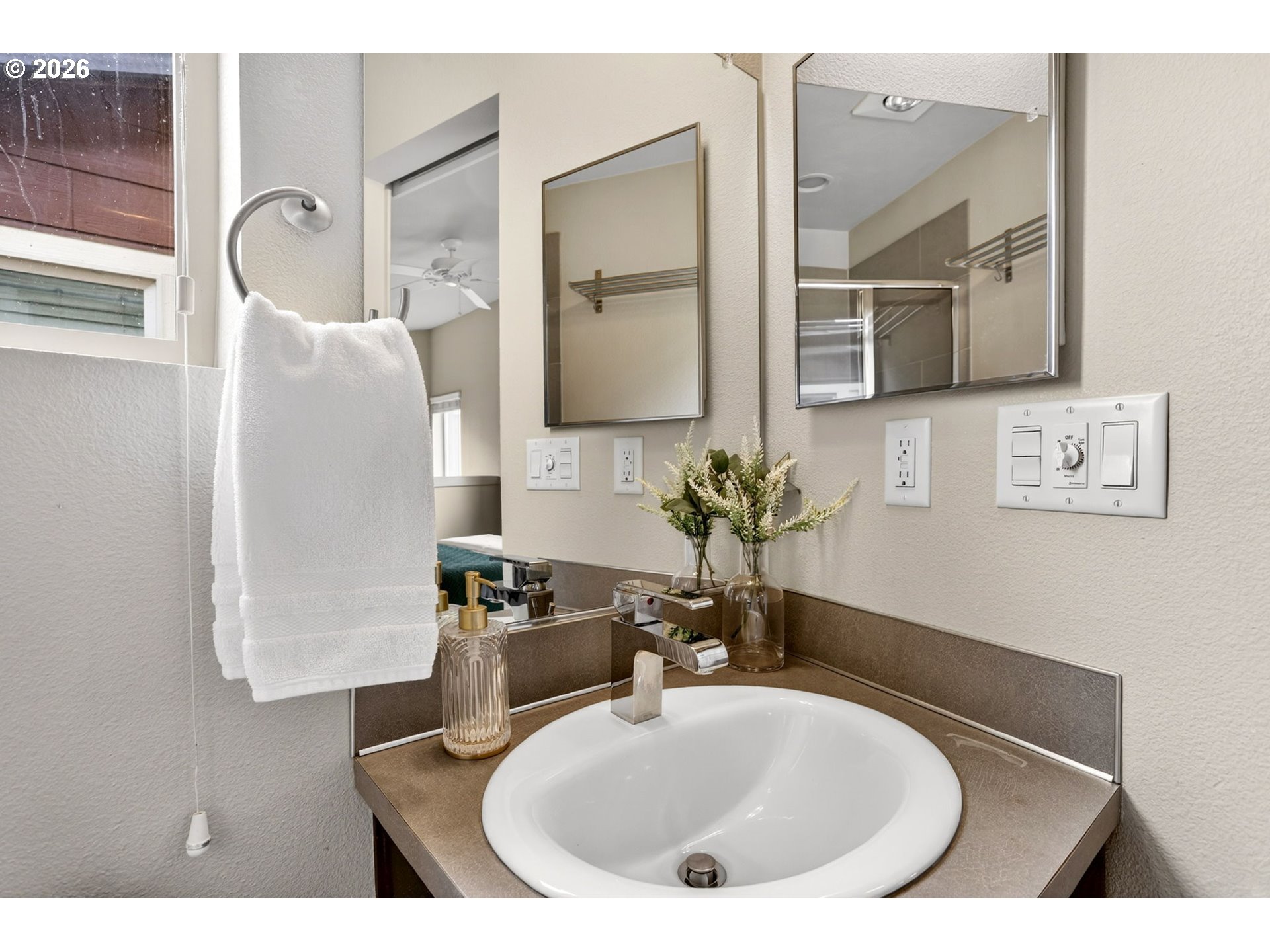 4309 Southeast Division Street, Unit B Portland, OR 97206 - Photo 34 of 42