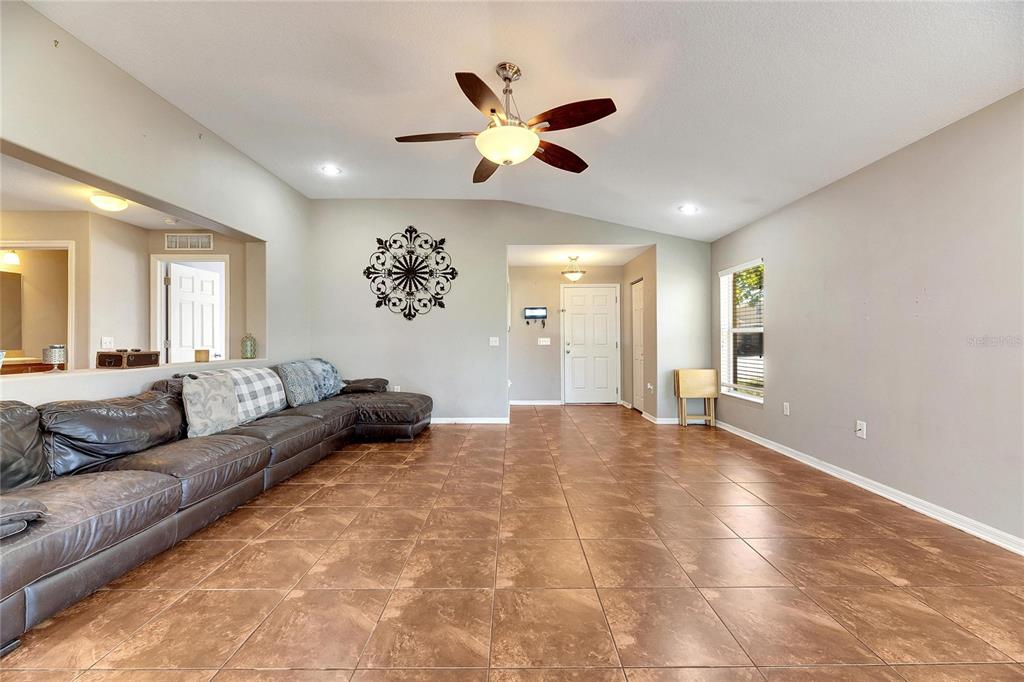5204 Moon Shell Drive Apollo Beach, FL 33572 - Photo 13 of 82