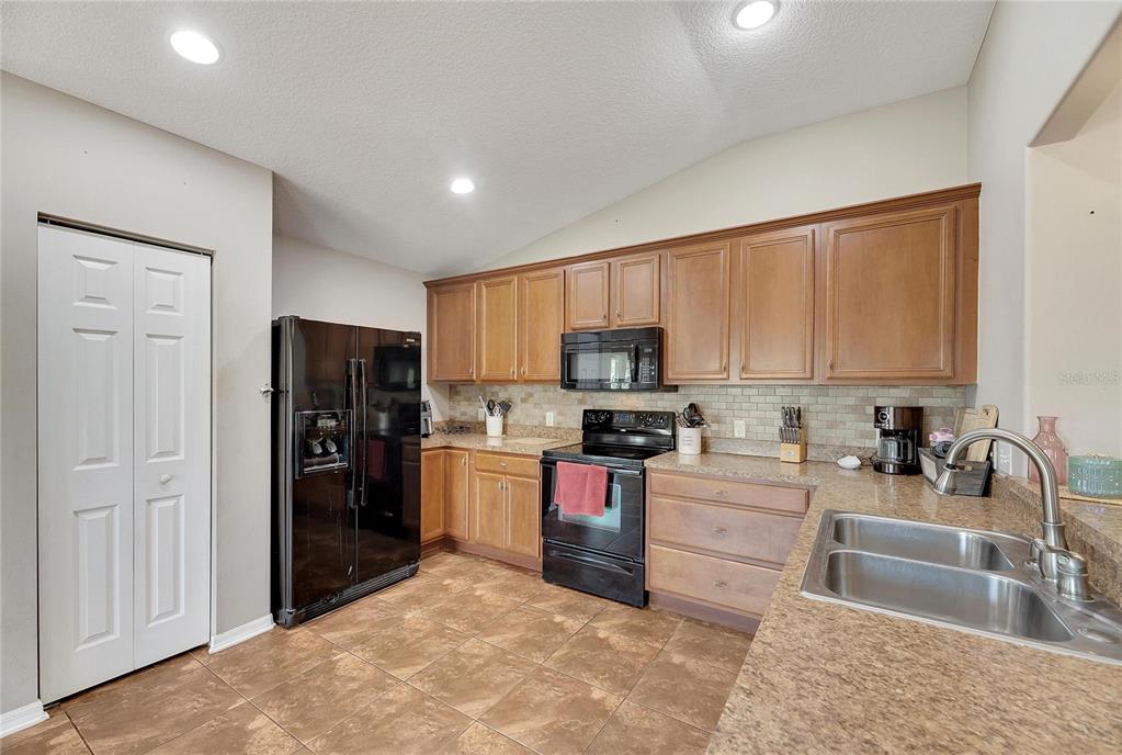 5204 Moon Shell Drive Apollo Beach, FL 33572 - Photo 18 of 82