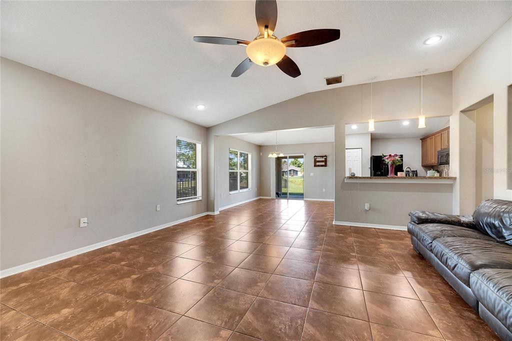 5204 Moon Shell Drive Apollo Beach, FL 33572 - Photo 7 of 82