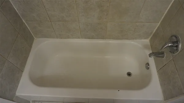 $1,250 | 604 Wilson Road, Unit 5, Humble, TX 77338