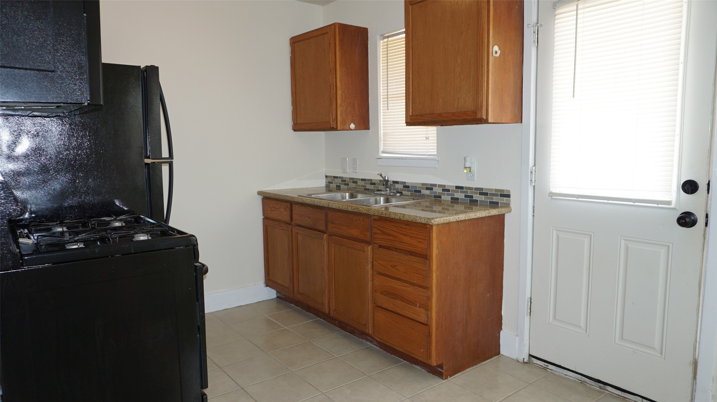 604 Wilson Road, Unit 5 Humble, TX 77338 - Photo 10 of 21