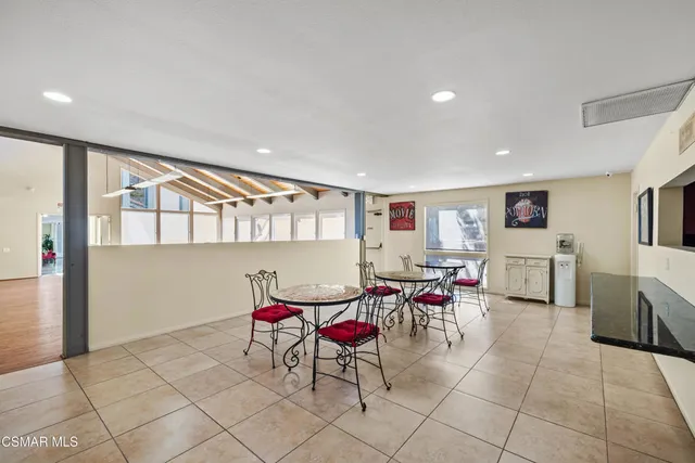 $519,999 | 224 Oak Leaf Drive, Unit 105, Thousand Oaks, CA 91360