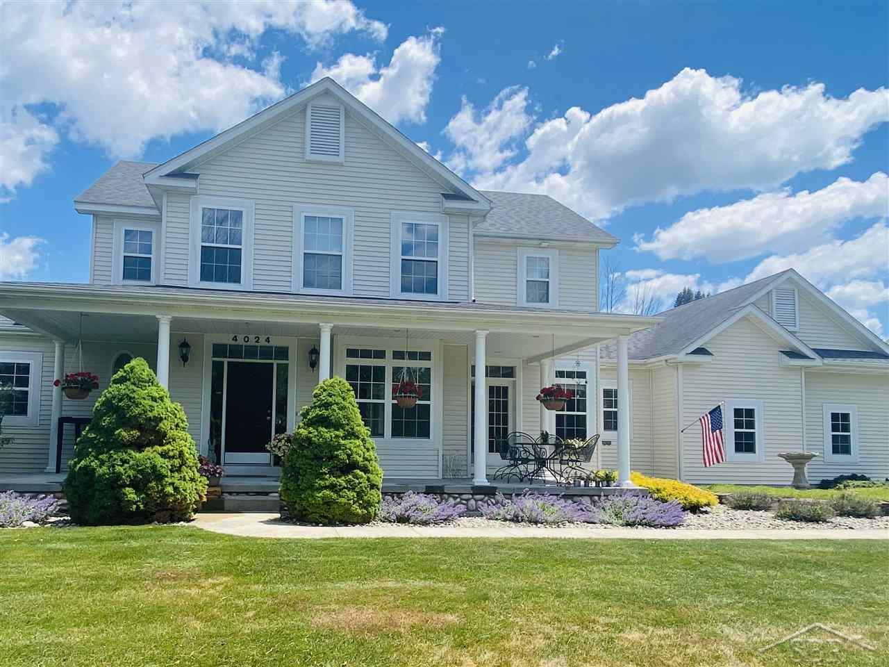 4024 Lone Road Freeland, MI 48623 - Photo 1 of 41
