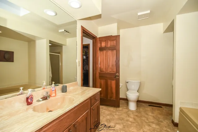 $499,900 | 38871 North Lakeview Avenue, Antioch, IL 60002