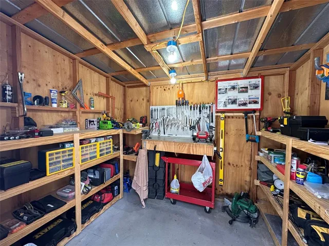 $149,000 | 506 West Grand Avenue, Comanche, TX 76442