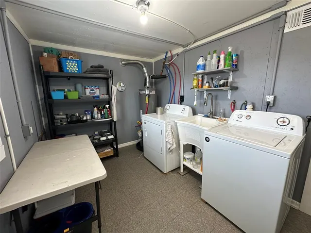 $149,000 | 506 West Grand Avenue, Comanche, TX 76442