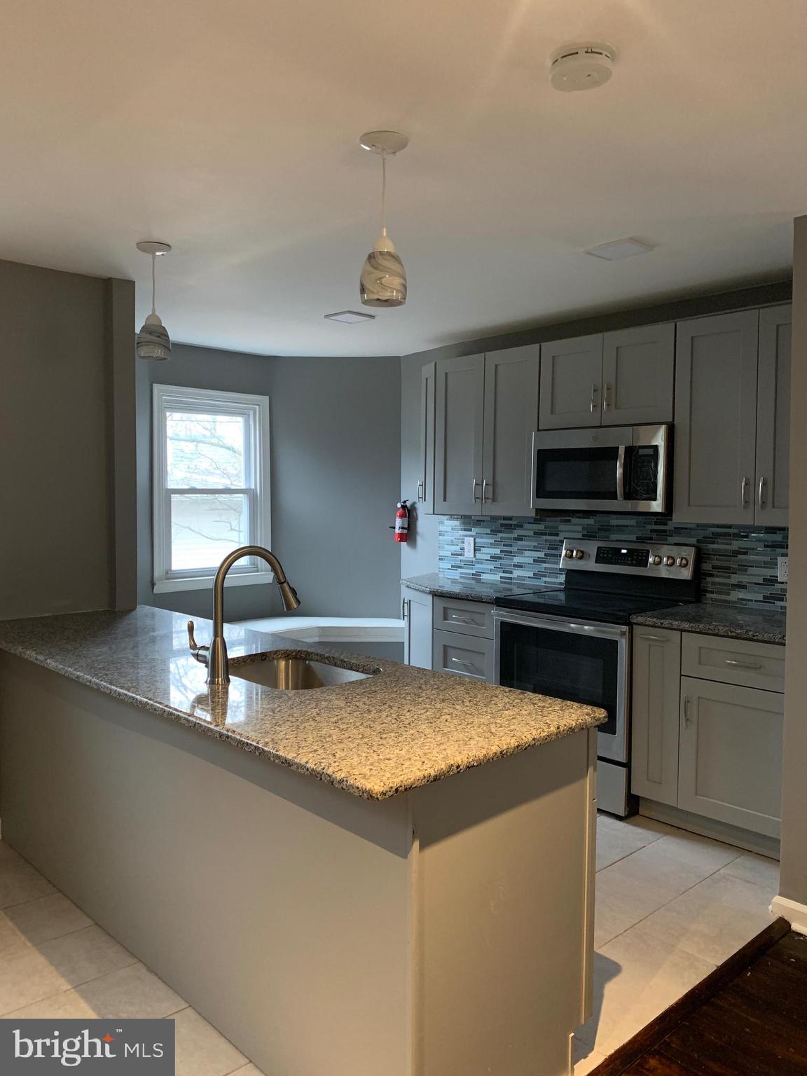 729 Surrey Road Aldan, PA 19018 - Photo 6 of 39 Gallery Image 6